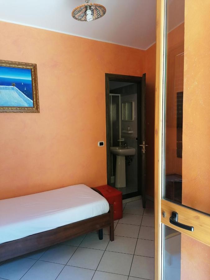 B&B Villa Maria Giardini Naxos Bilik gambar
