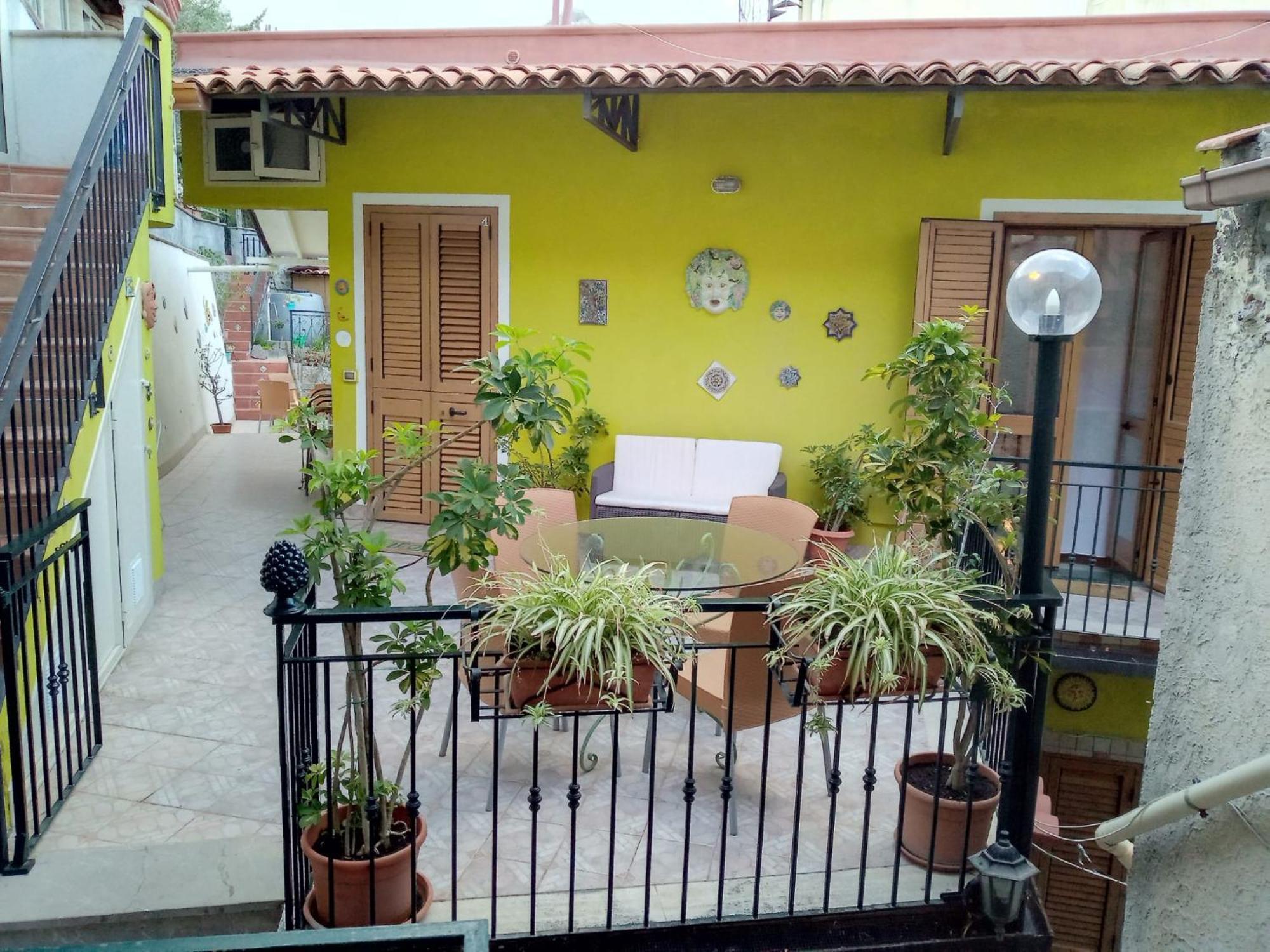 B&B Villa Maria Giardini Naxos Bilik gambar